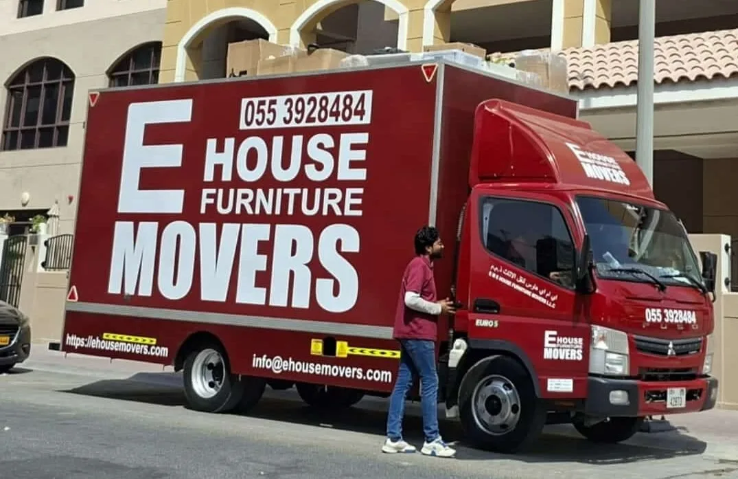 Commercial relocation of retail and warehouse stock