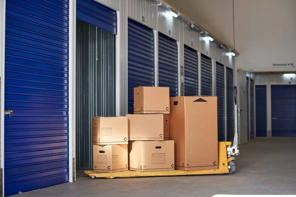Secure storage facility with organised inventory